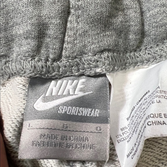 Nike Sportswear Women’s Fleece sweatpants Sz L - Picture 9 of 10